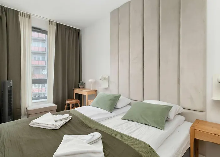 Elegant With Underground Parking And Balcony By Renters Prestige Apartment Danzig