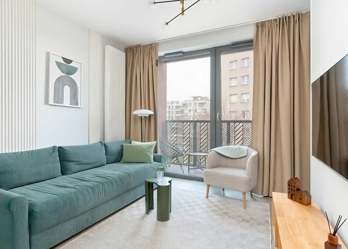 Elegant With Underground Parking And Balcony By Renters Prestige