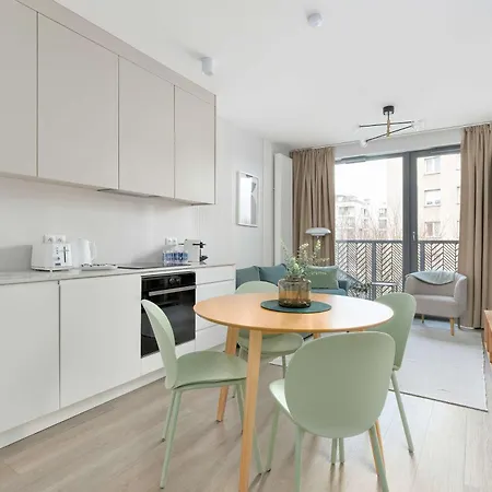 아파트 Elegant With Underground Parking And Balcony By Renters Prestige 그단스크